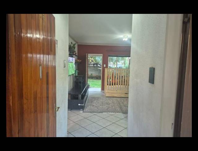 2 BEDROOM TOWNHOUSE FOR SALE IN EDEN GLEN